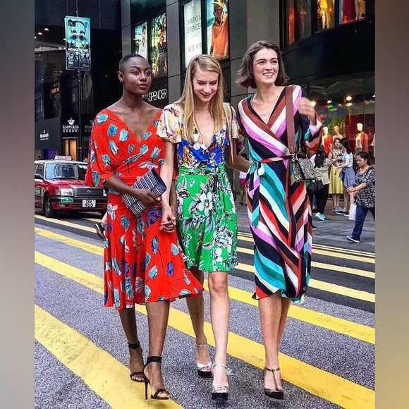 NWT Diane von Furstenberg Chevron Stripe Wrap Dress